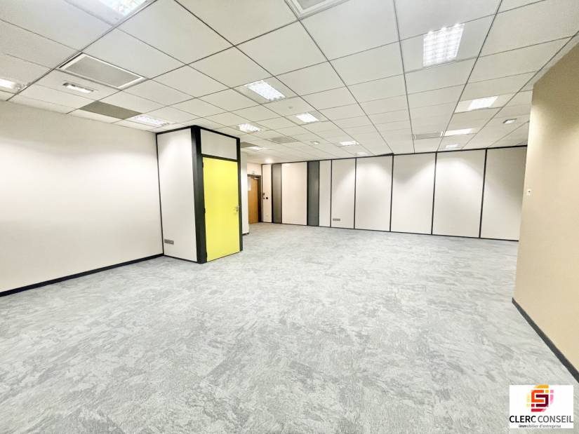 Location - Bureaux 73m² - Rouen