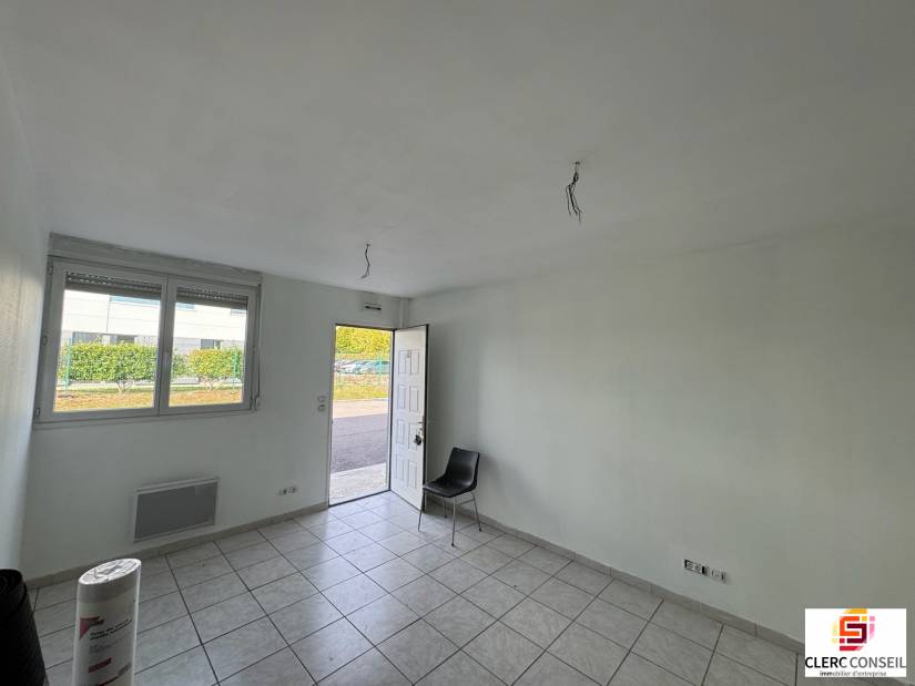 Location - Bureaux 54m² - Évreux