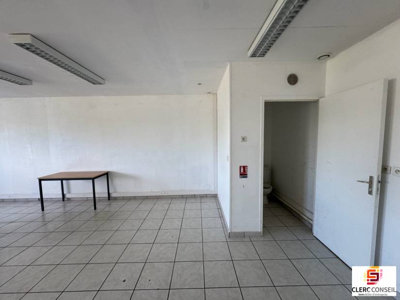 Location - Bureaux 54m² - Évreux