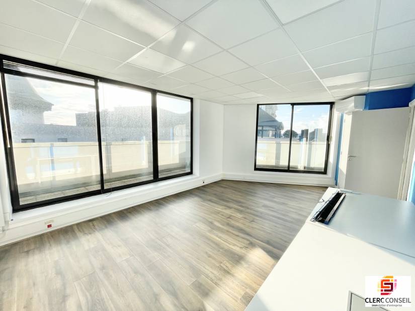 Location - Bureaux 192m² - Rouen