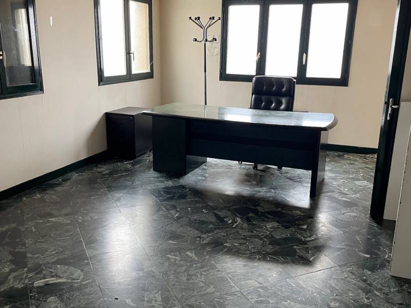 Vente - Local d'activité 1916m² - Nagel-séez-mesnil