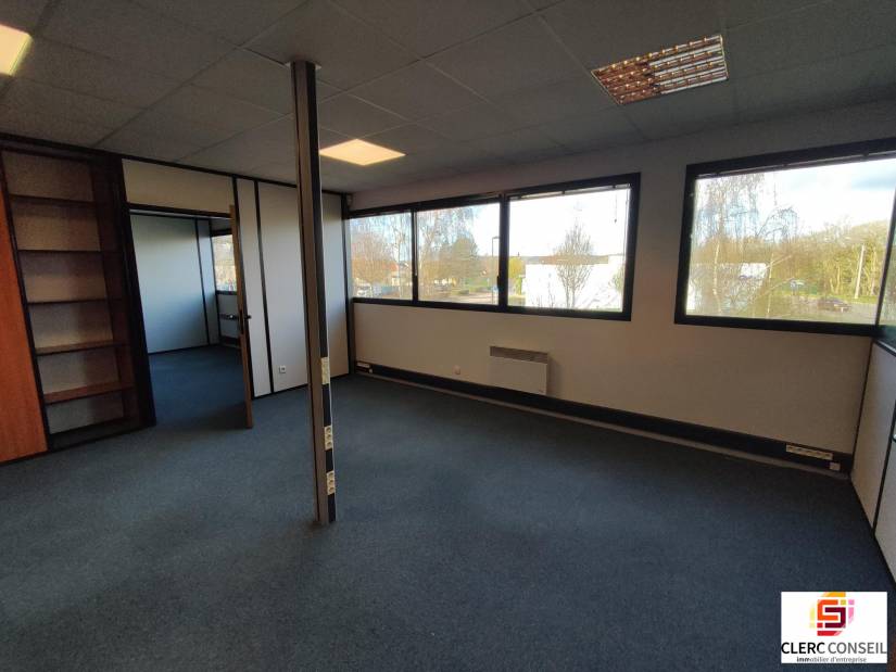 Location - Bureaux 75m² - Cléon