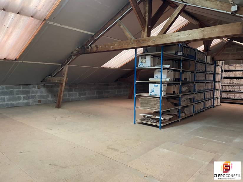 Location - Local d'activité 130m² - Incarville