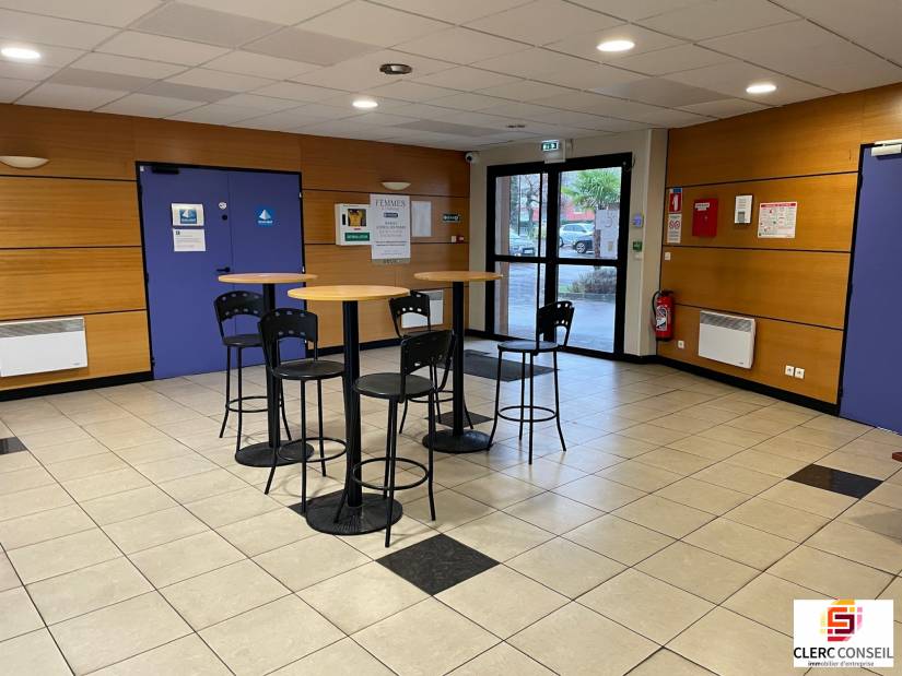 Location - Bureaux 54m² - Cléon