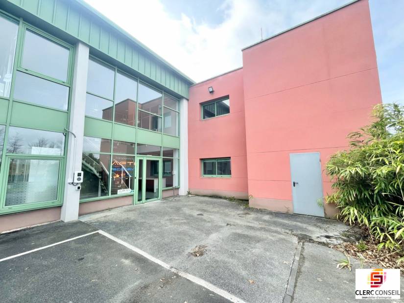 Vente - Bureaux 1397m² - Grand-couronne