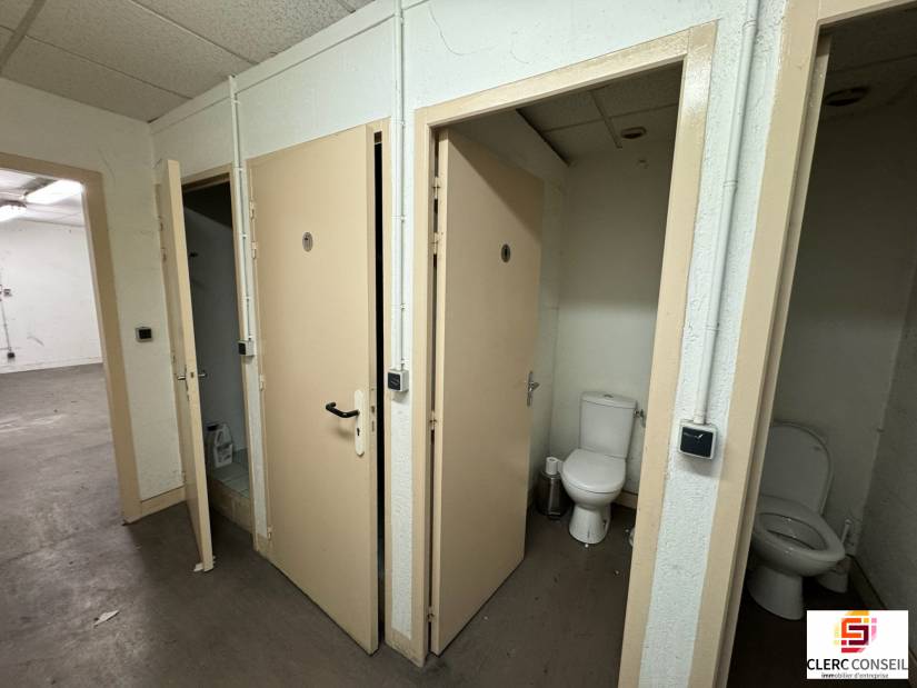 Location - Local d'activité 1700m² - Vernon