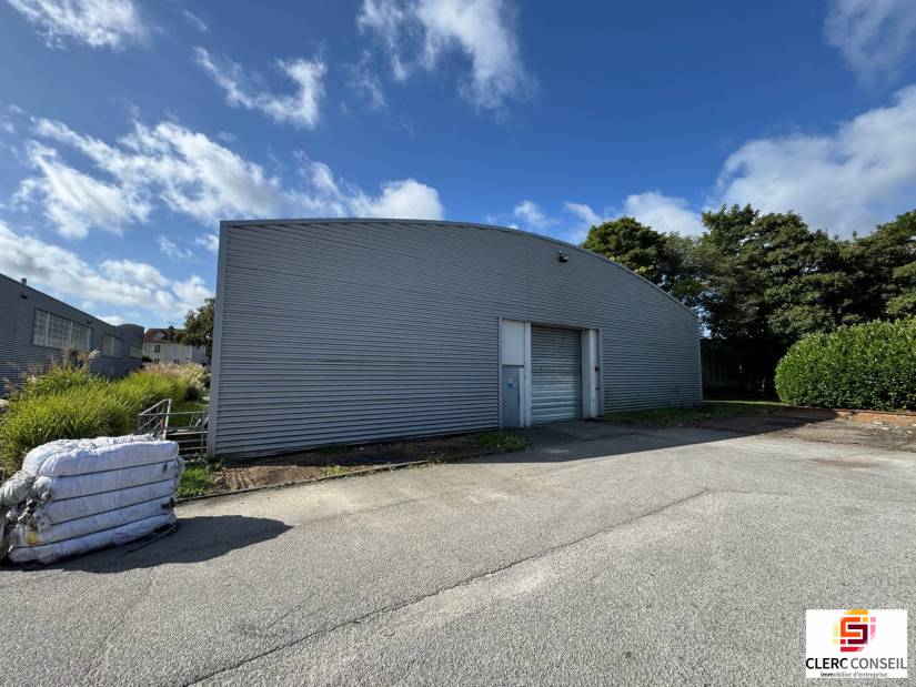 Location - Local d'activité 1700m² - Vernon