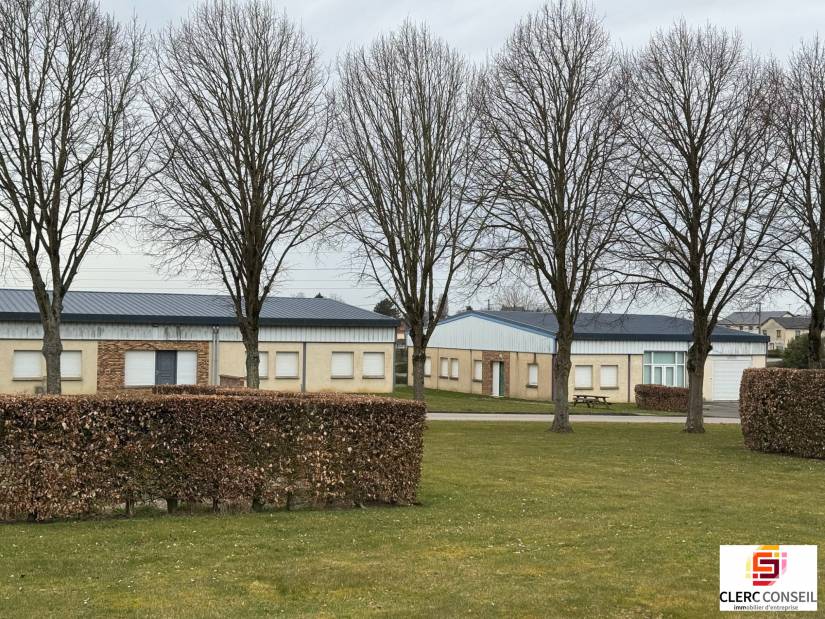 Location - Bureaux 112m² - La frénaye