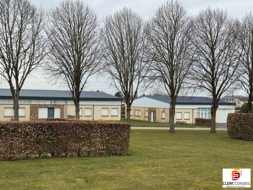 Location - Bureaux 372m² - La frénaye