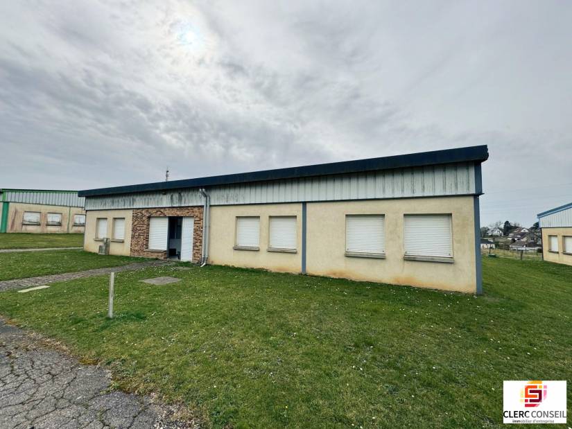 Location - Bureaux 372m² - La frénaye