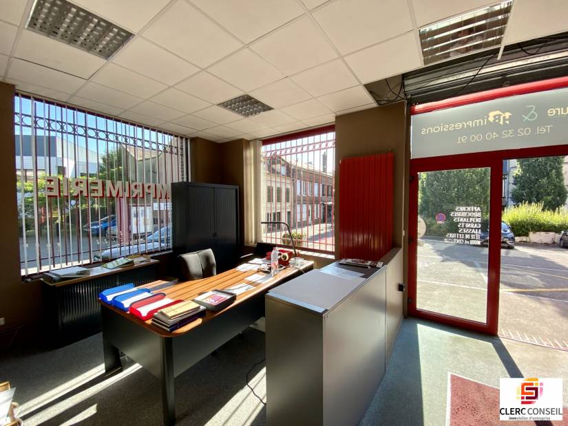 Location - Local d'activité 630m² - Louviers