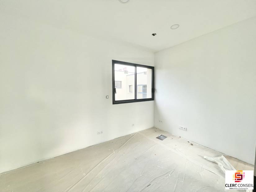 Location - Bureaux 100m² - Bois-guillaume