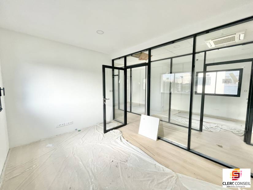 Location - Bureaux 100m² - Bois-guillaume