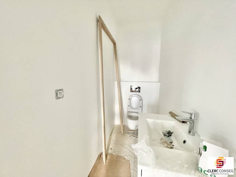 Location - Bureaux 100m² - Bois-guillaume