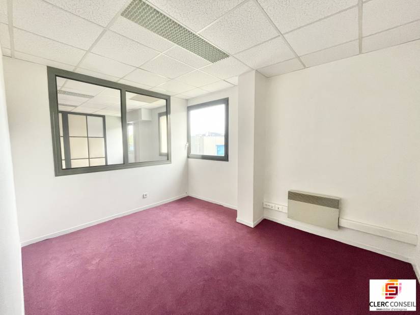 Location - Bureaux 225m² - Bois-guillaume
