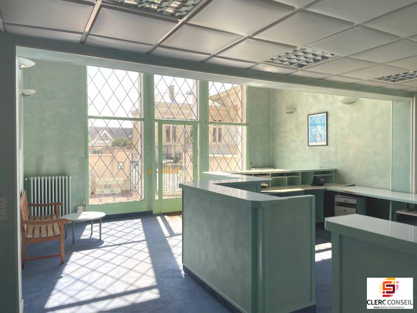 Vente - Bureaux 250m² - Louviers