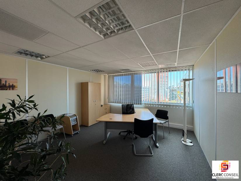 Location - Bureaux 397m² - Rouen