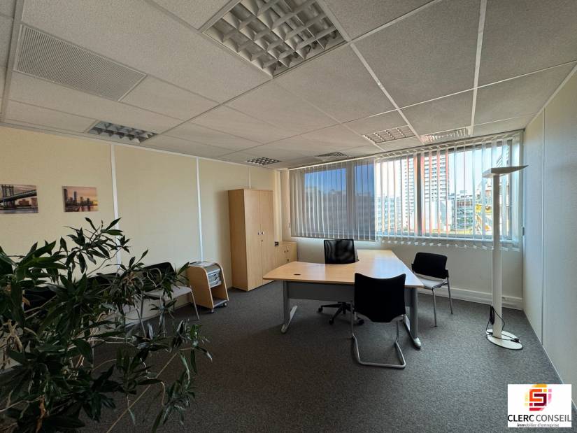 Location - Bureaux 397m² - Rouen