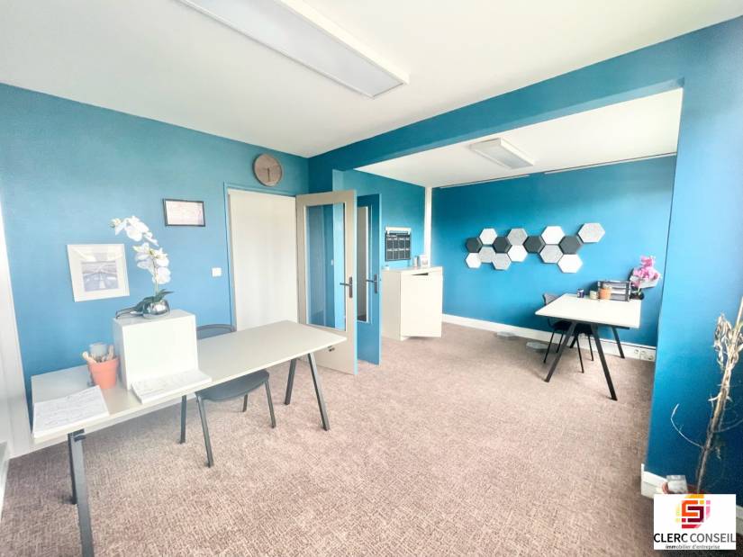 Location - Bureaux 87m² - Bois-guillaume