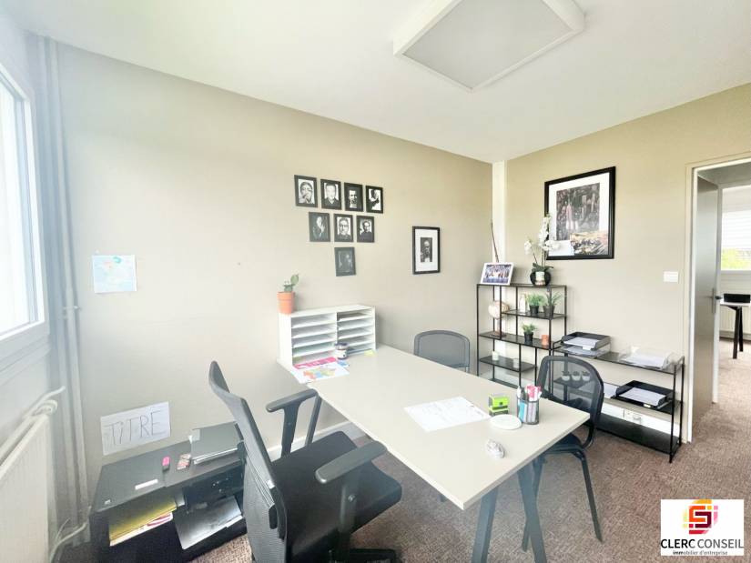 Location - Bureaux 87m² - Bois-guillaume