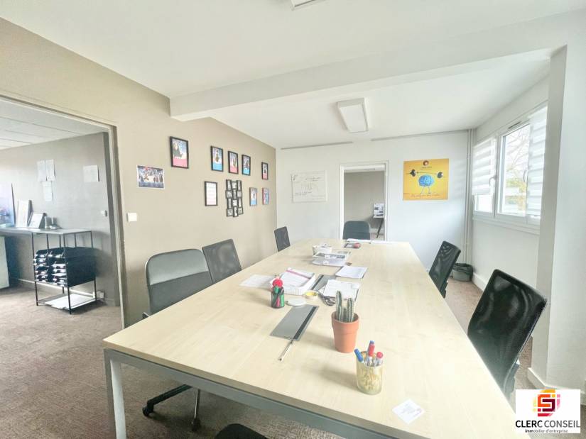 Location - Bureaux 87m² - Bois-guillaume