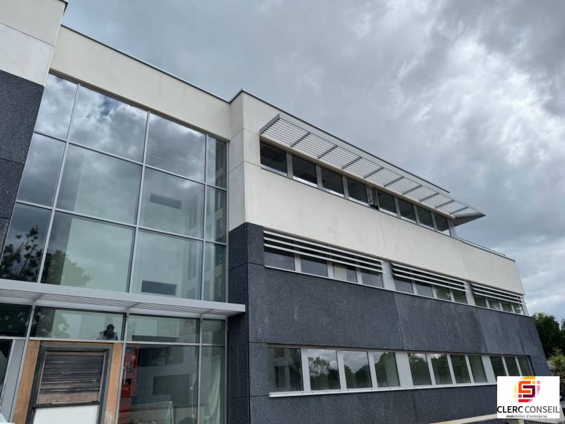 Vente - Bureaux 111m² - Mont-saint-aignan