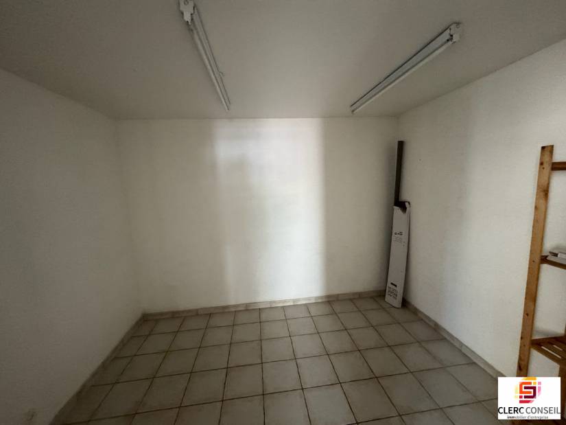 Location - Bureaux 86m² - Louviers