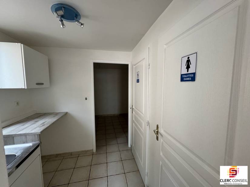 Location - Bureaux 86m² - Louviers