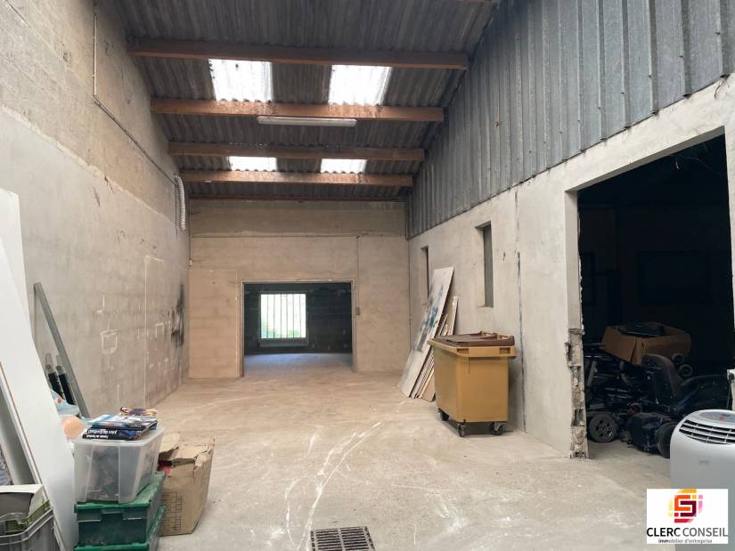 Vente - Local d'activité 780m² - Saint-aubin-sur-gaillon