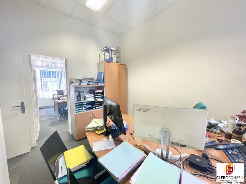 Location - Local commercial 151m² - Rouen