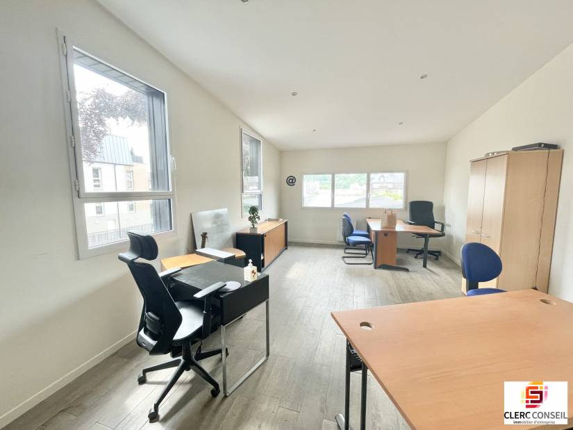 Location - Bureaux 92m² - Déville-lès-rouen