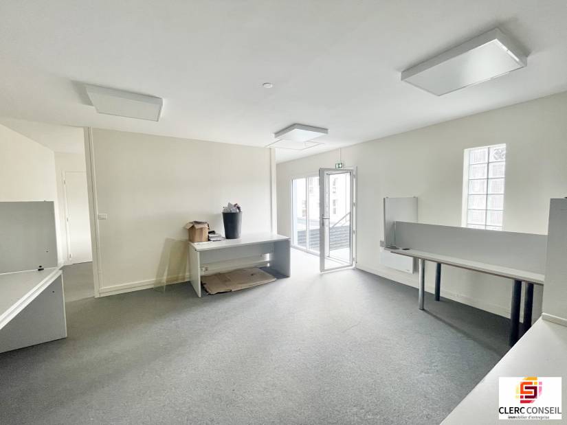 Location - Bureaux 92m² - Déville-lès-rouen