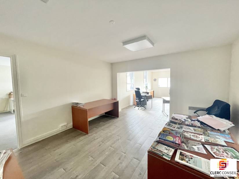 Location - Bureaux 92m² - Déville-lès-rouen