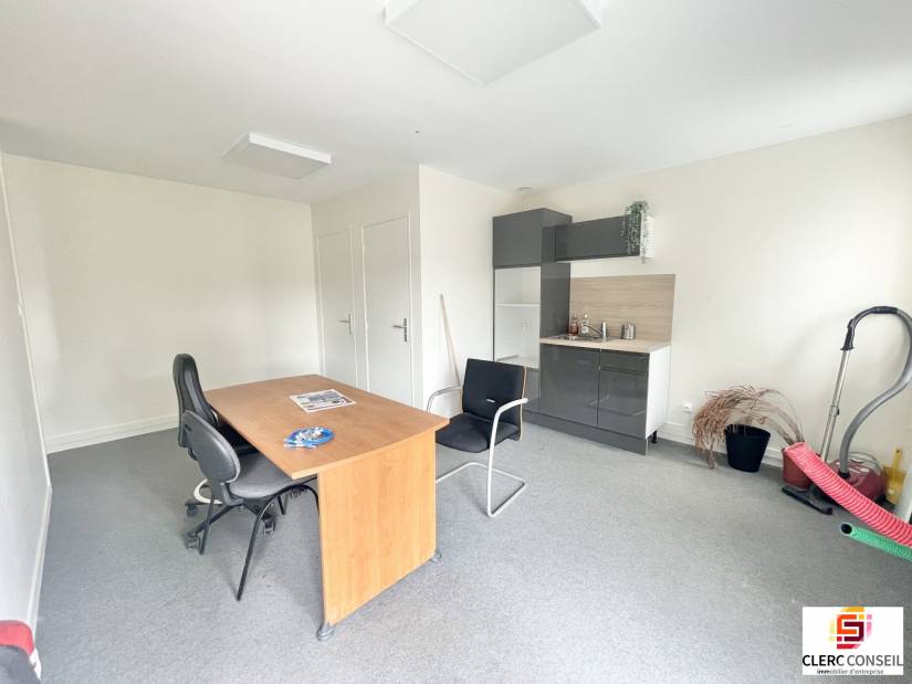 Location - Bureaux 92m² - Déville-lès-rouen