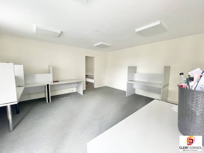 Location - Bureaux 92m² - Déville-lès-rouen