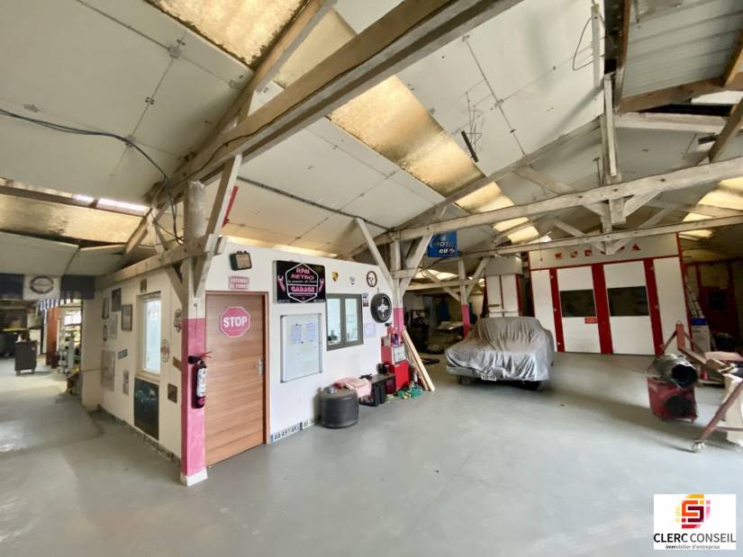 Vente - Local d'activité 1334m² - Ménesqueville