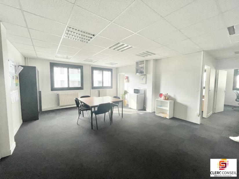 Location - Bureaux 150m² - Bihorel