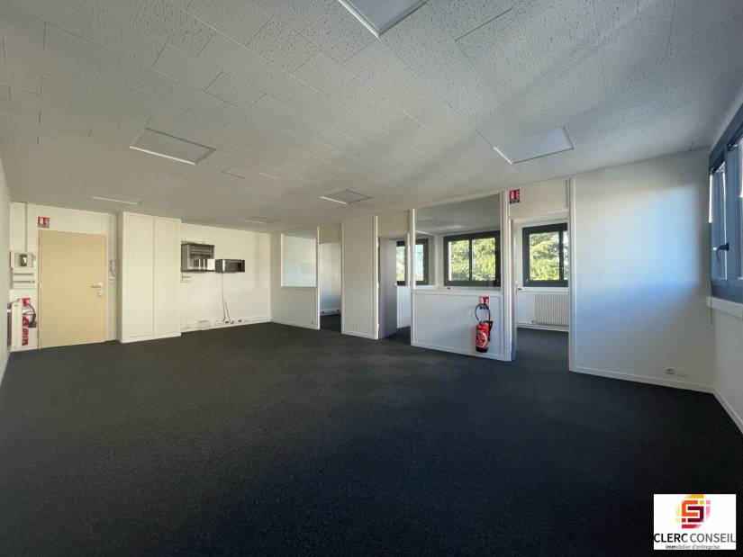 Location - Bureaux 150m² - Bihorel