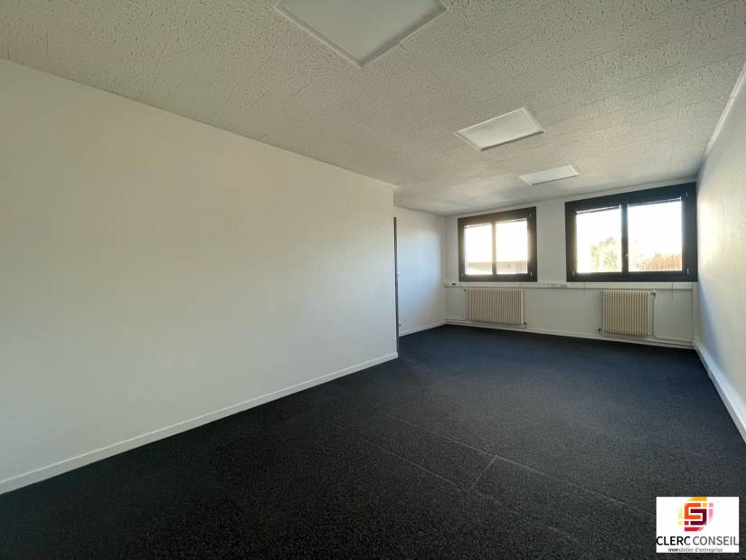 Location - Bureaux 150m² - Bihorel