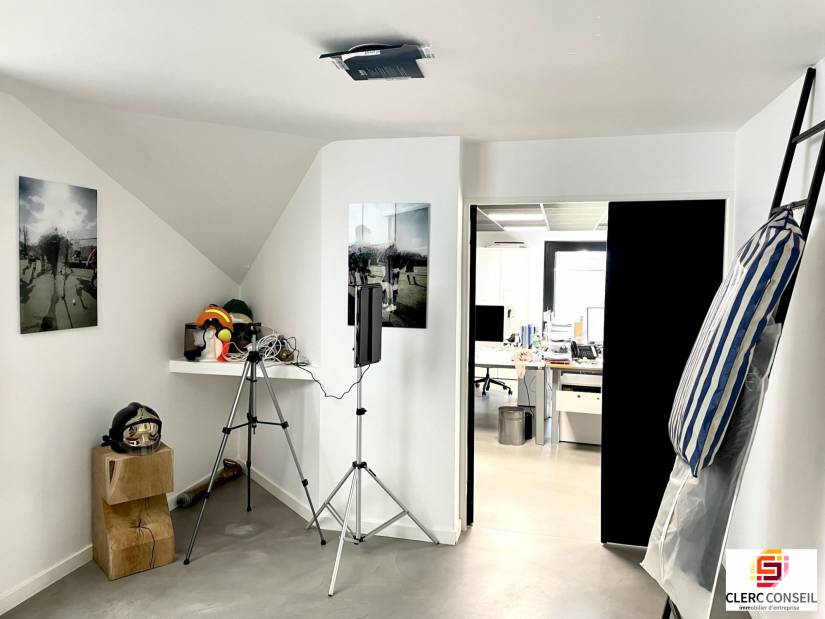 Location - Bureaux 454m² - Mont-saint-aignan