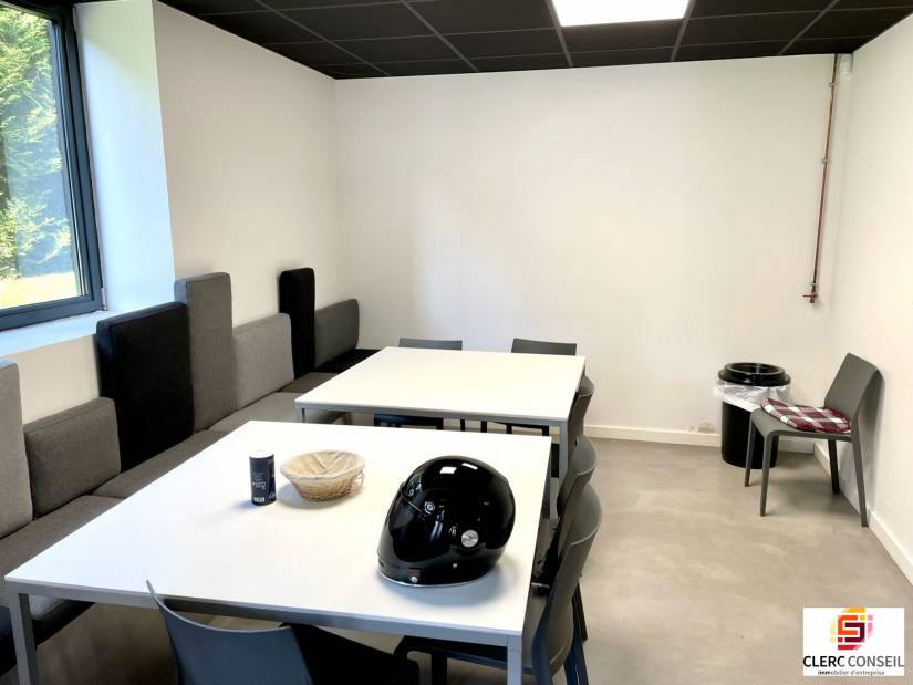 Location - Bureaux 454m² - Mont-saint-aignan