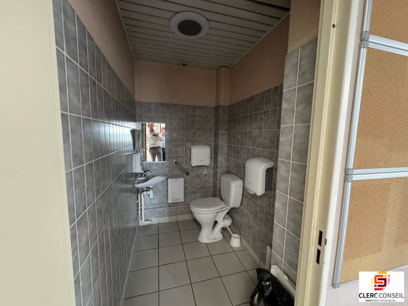 Vente - Bureaux 2660m² - Mont-saint-aignan