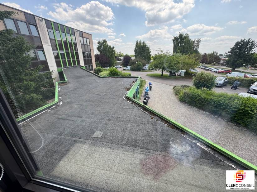Vente - Bureaux 2660m² - Mont-saint-aignan