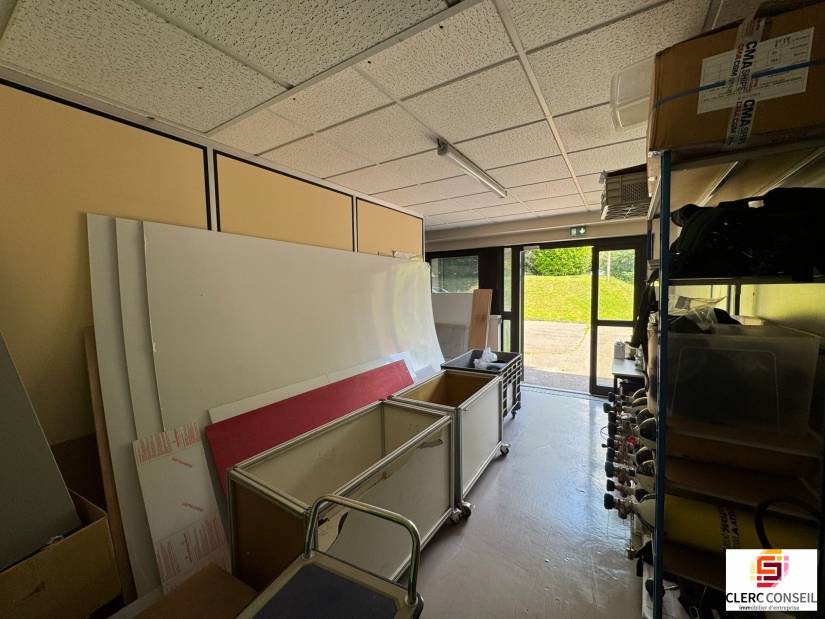 Vente - Bureaux 2660m² - Mont-saint-aignan