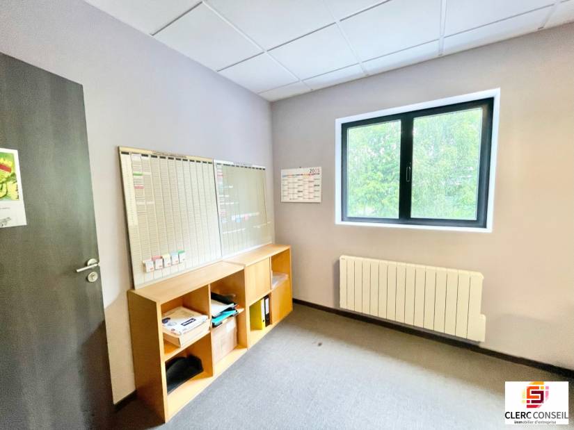 Location - Bureaux 75m² - Saint-jean-du-cardonnay