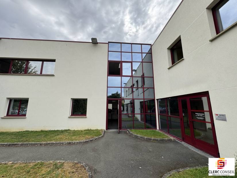 Location - Bureaux 230m² - Évreux
