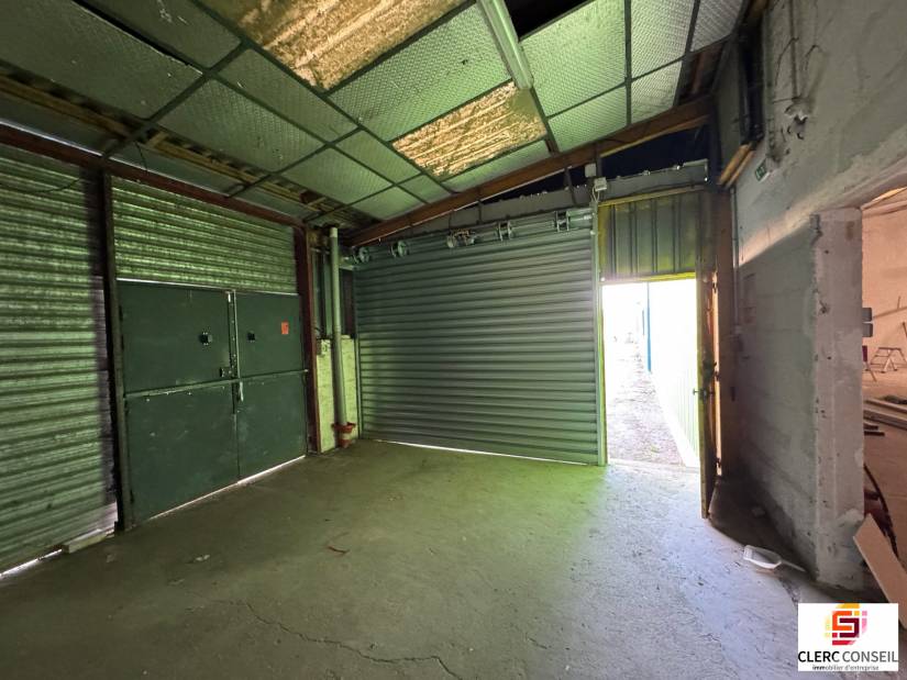 Location - Local d'activité 388m² - Val-de-reuil