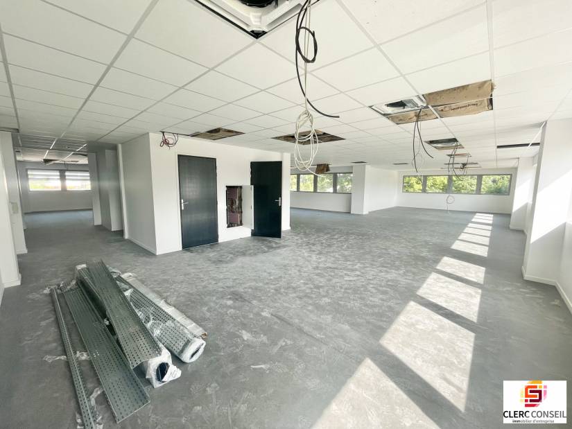 Location - Bureaux 144m² - Mont-saint-aignan