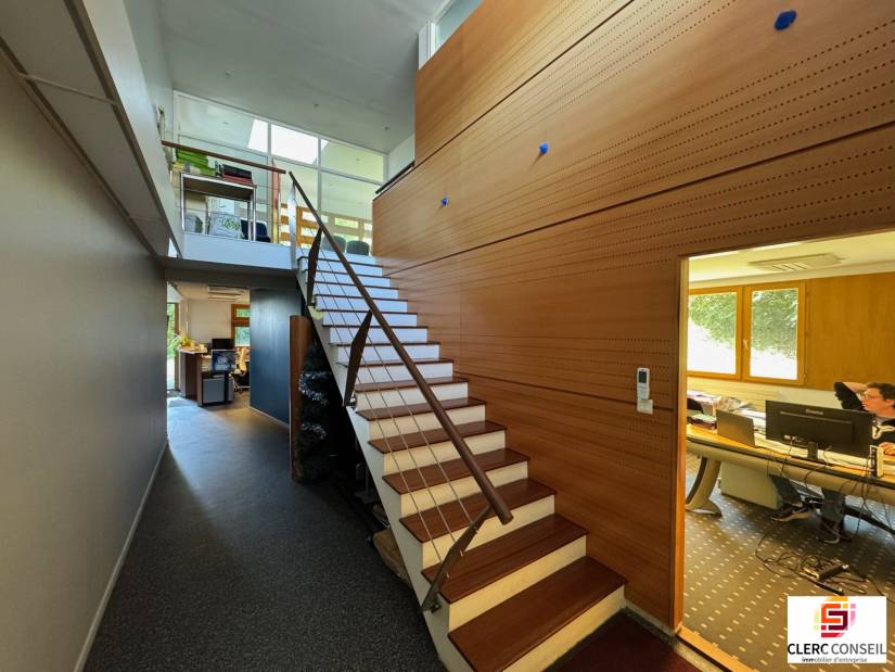 Location - Bureaux 346m² - Bois-guillaume