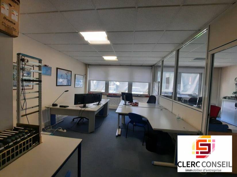 Location - Bureaux 217m² - Mont-saint-aignan